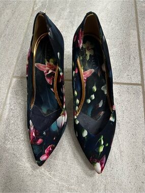 Ted Baker Women's Heels - Navy Floral